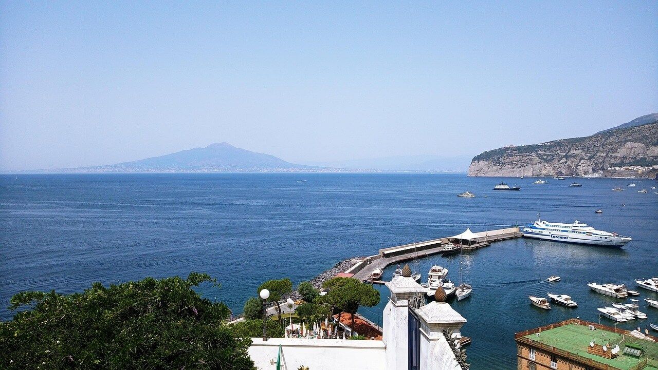 Тур-круиз Классика Средиземноморья на корабле World Class: Испания, Италия, Франция, Неаполь, Мальта, Сицилия